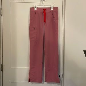 Worn less than 5x limited addition chalk pink figs Kade cargo scrub pants